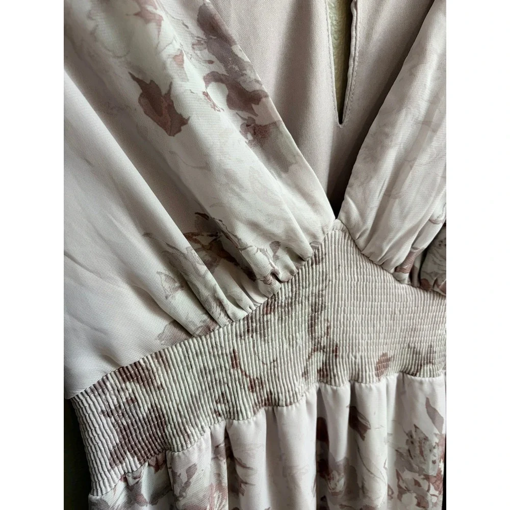 Baltic Born Alexandria Mauve Floral Maxi Dress‎ V-Neck Flutter Sleeve Smocked L